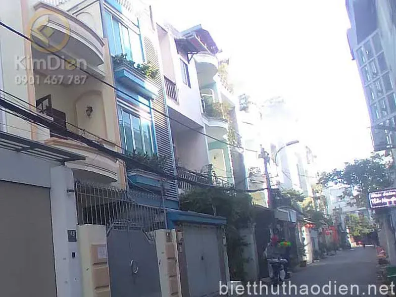 Bán nhà 1 trệt 1 lầu gần chợ Đo Đạc