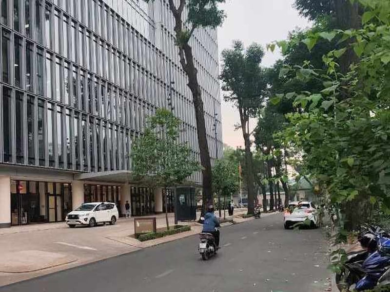 Bán Nhà Đường Lê Văn Hưu Quận 1