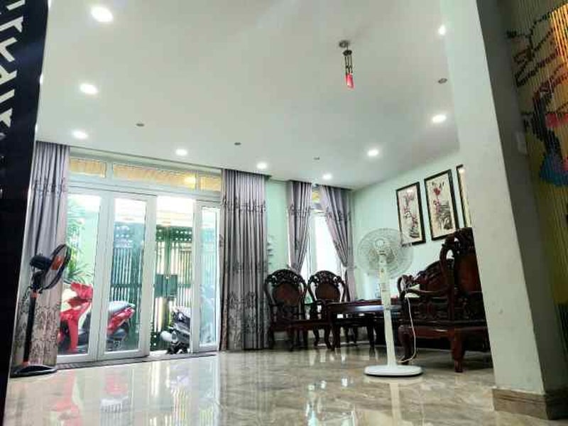 Bán Nhà Góc 2 Mặt Tiền Phường Thảo Điền Quận 2
