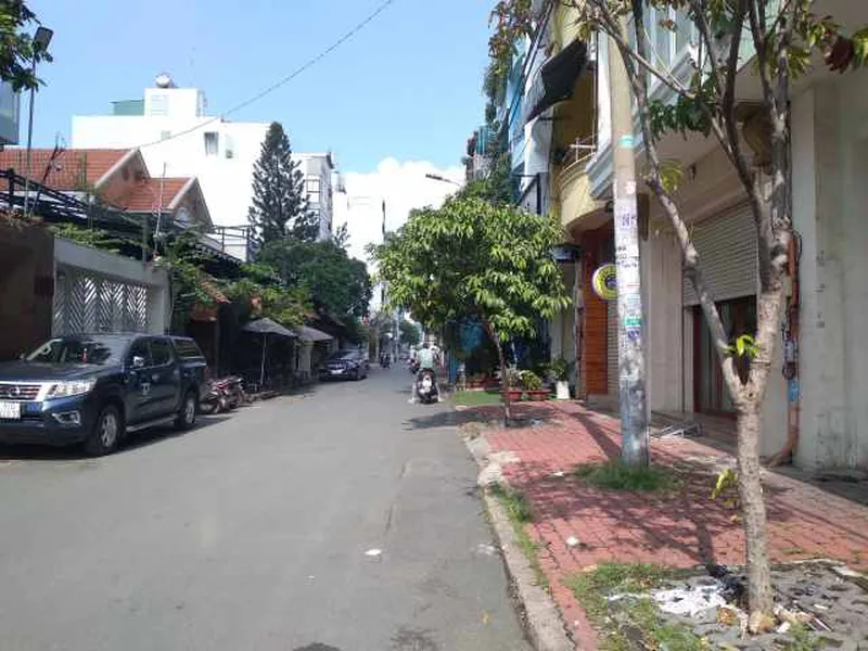 Bán nhà mặt tiền đường phường Tân Định quận 1 DT 64m2 Giá Bán 25.9 tỷ