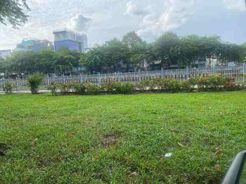 Bán Nhà Số 105 Đường Hoàng Sa Quận 1