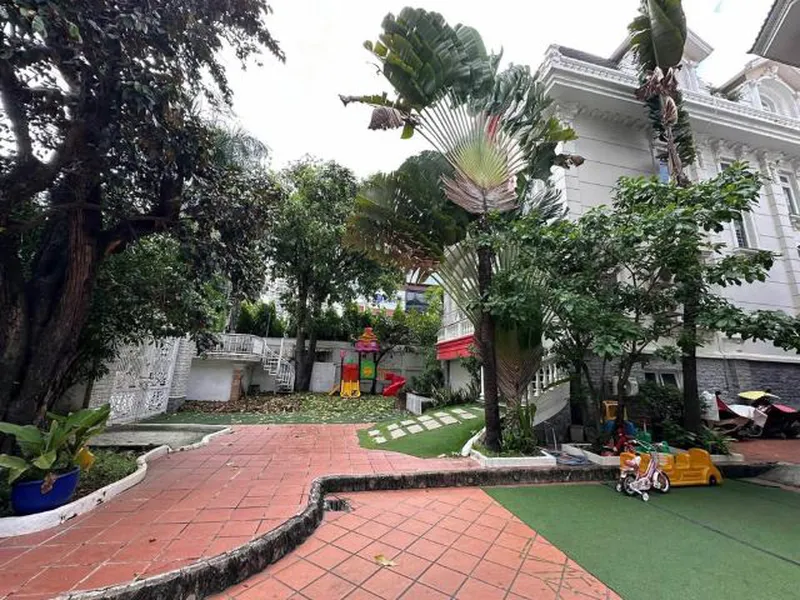 Cho thuê biệt thự mặt tiền kinh doanh Thảo Điền Quận 2