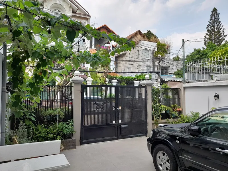 Bán biệt thự 215B12 Nguyễn Văn Hưởng Thảo Điền thành phố Thủ Đức