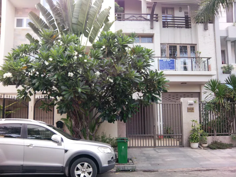 Bán biệt thự Riviera Thảo Điền giá 30 tỷ nhà mới