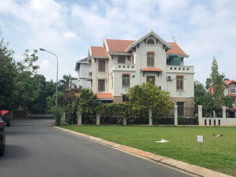 BÁN BIÊT THỰ THẢO ĐIỀN  CẬP NHẬT MỚI