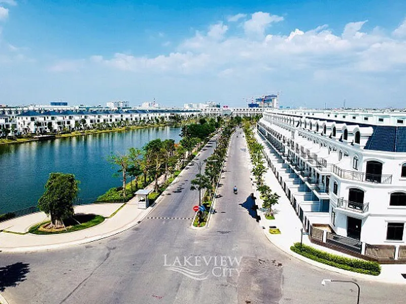 Bán hai căn SHophoues liền kề Lakeview Novaland đườn Song Hành