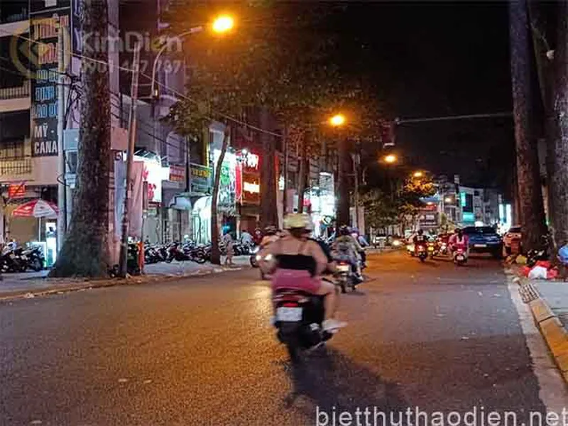 Bán Nhà Góc 2 Mặt Tiền Quận 1 Diện Tích 242m2