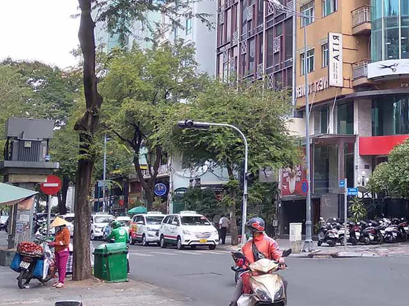 Bán Nhà Hẻm Lê Thánh Tôn Quận 1 - Khu Phố Người Nhật