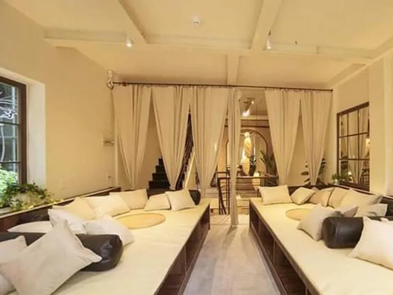 Bán Nhà Mặt Tiền Đường Quận 1 Xây Dựng 3 Tầng Đang Cho Thuê 65 Triệu/ Tháng