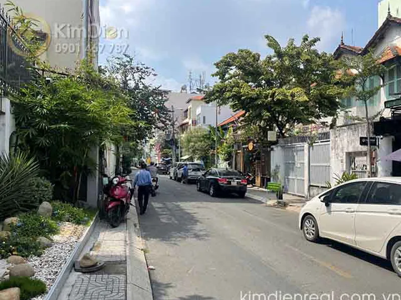 Bán Nhà Mặt Tiền Đường Trần Quý Khoách Quận 1