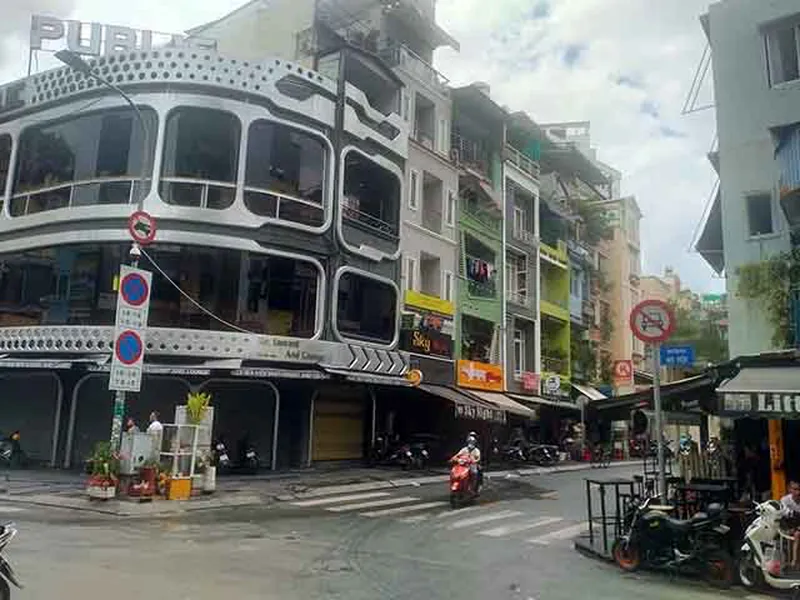 Bán Nhà Mặt Tiền Rộng 8m Đường Đỗ Quang Đẩu Quận 1