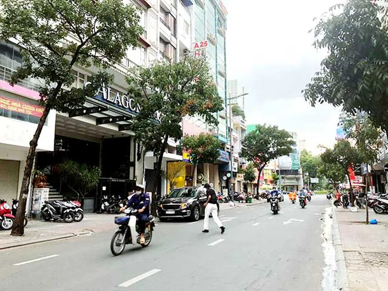 Bán Nhà MT Đường Lý Tự Trọng P. Bến Thành Q1 DT 47m2 Giá Bán 28,5 Tỷ