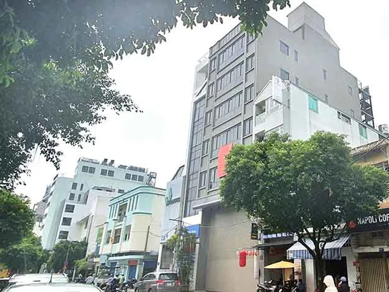 Bán Nhà Xây Dựng 4 Tầng Đường Hồ Hảo Hớn Quận 1