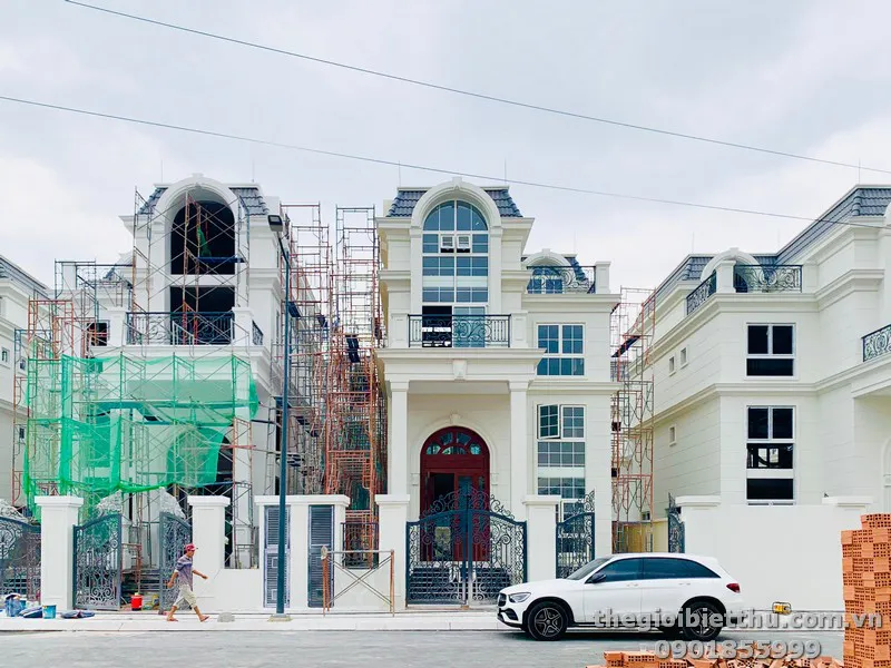 Biệt thự cao cấp King Crown Thảo Điền đường Nguyễn Văn Hưởng