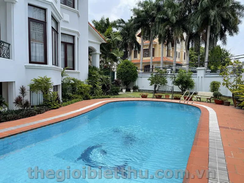Biệt thự cao cấp Nguyễn Ư Dĩ Thảo Điền