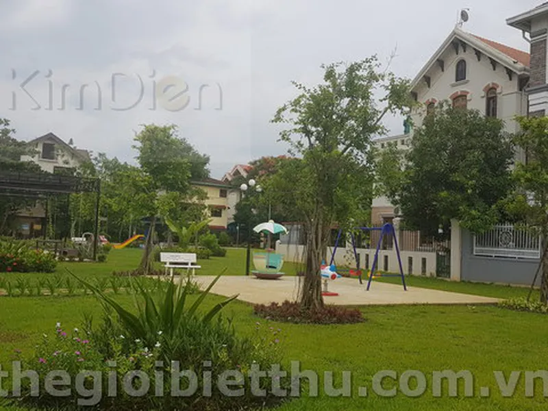 Biệt thự góc 155 Nguyễn Văn Hưởng Thảo Điền bán