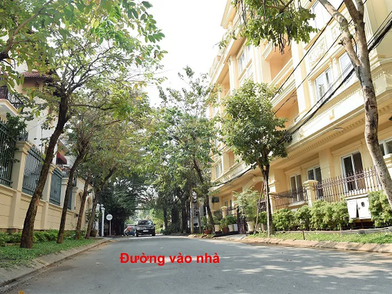 BIỆT THỰ KHU 215 NGUYỄN VĂN HƯỞNG PHƯỜNG THẢO ĐIỀN QUẬN 2