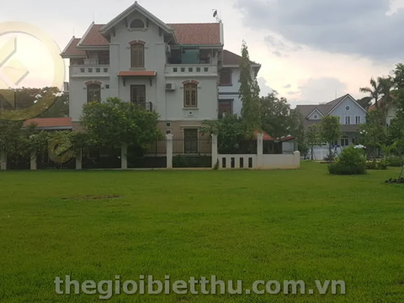 Biệt thự ngay công viên khu bảo vệ Thảo Điền bán