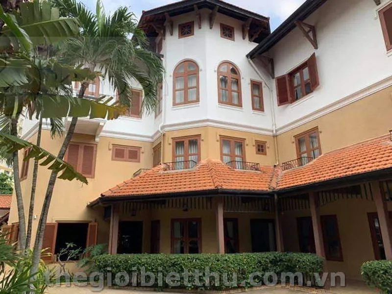 Biệt thự Thảo Điền khu an ninh Nguyễn Văn Hưởng