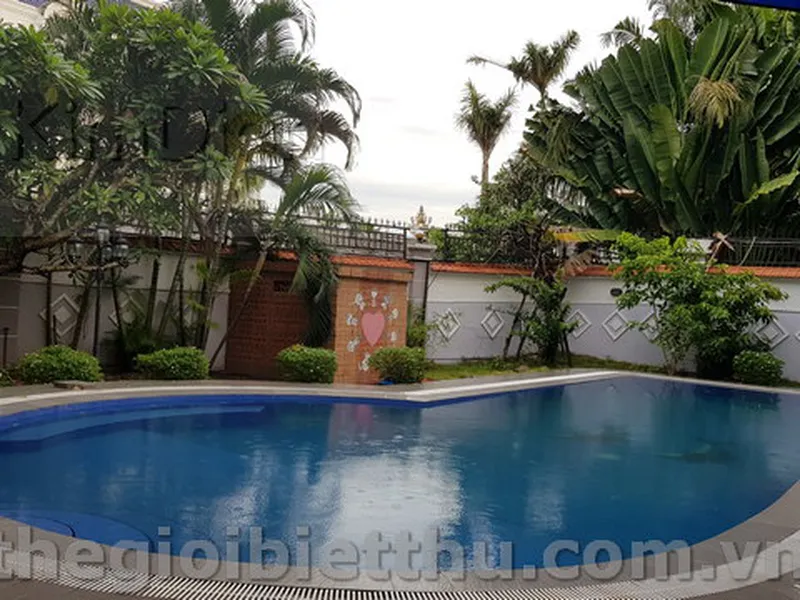 Biệt thự Thảo Điền ngay Nguyễn Văn Hưởng bán