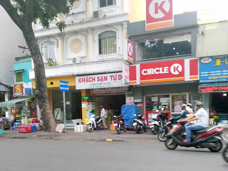 Nhà Cần Bán Gấp Quận 1 - Nhà Mặt Tiền Đường Phạm Ngũ Lão
