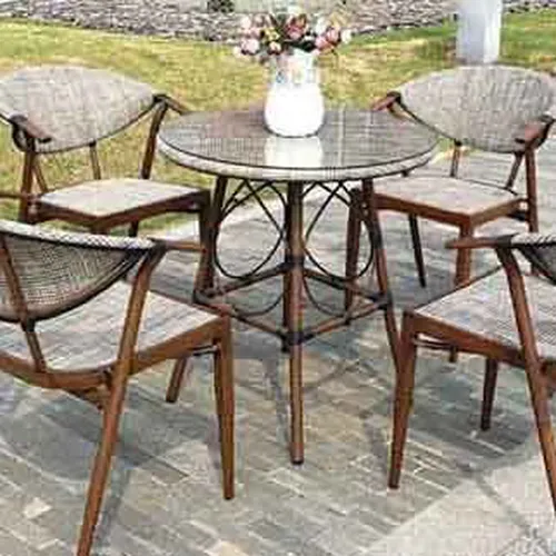 BỘ BÀN GHẾ SÂN VƯỜN KIỂU DÁNG THỜI THƯỢNG