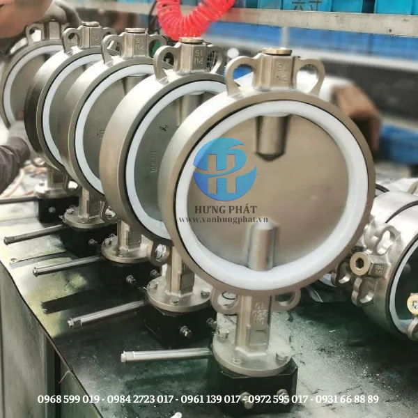 Van bướm tay quay inox 304