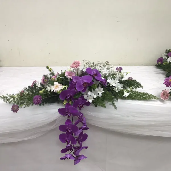 Hoa để bàn tiệc