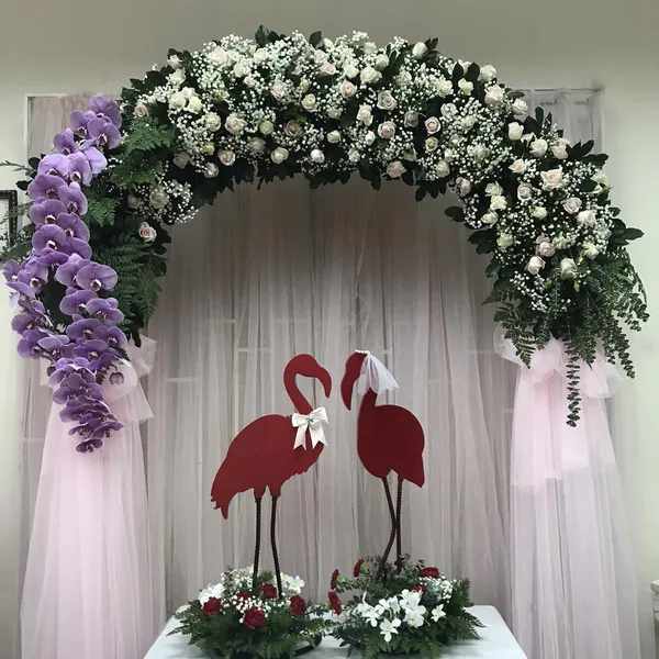 Cổng cưới uyên ương