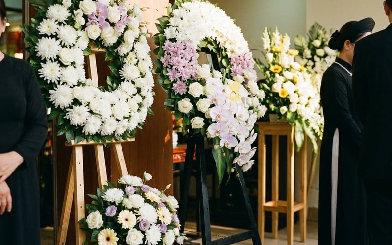 Hoa kính viếng giá rẻ: Gợi ý vòng hoa hiện đại, trang nhã