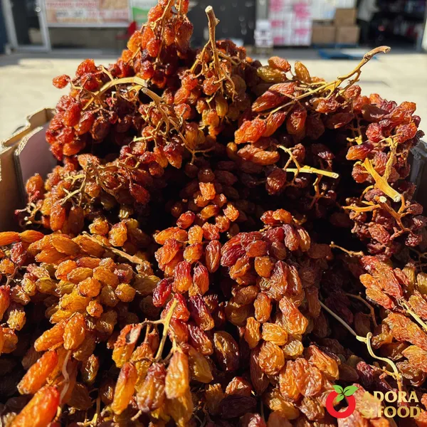 Crimson Dried Grape Clusters 7kg