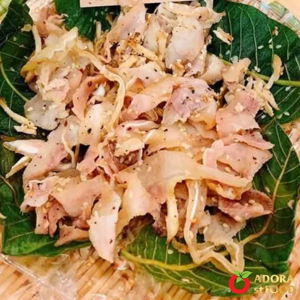 Binh Dinh Pork Ear & Guava Leaf Tre Salad Set