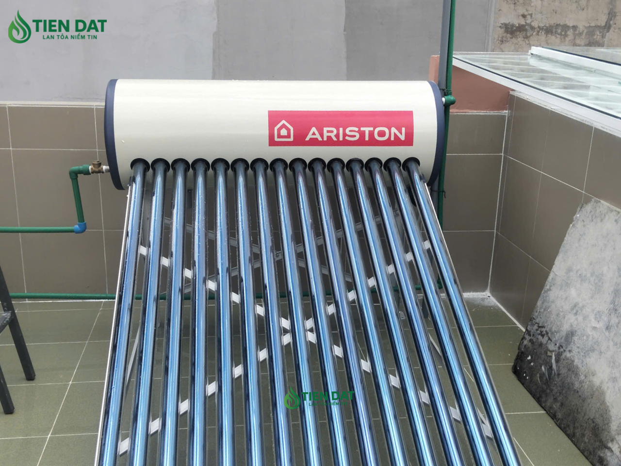máy năng lượng mặt trời ariston máy năng lượng mặt trời ariston