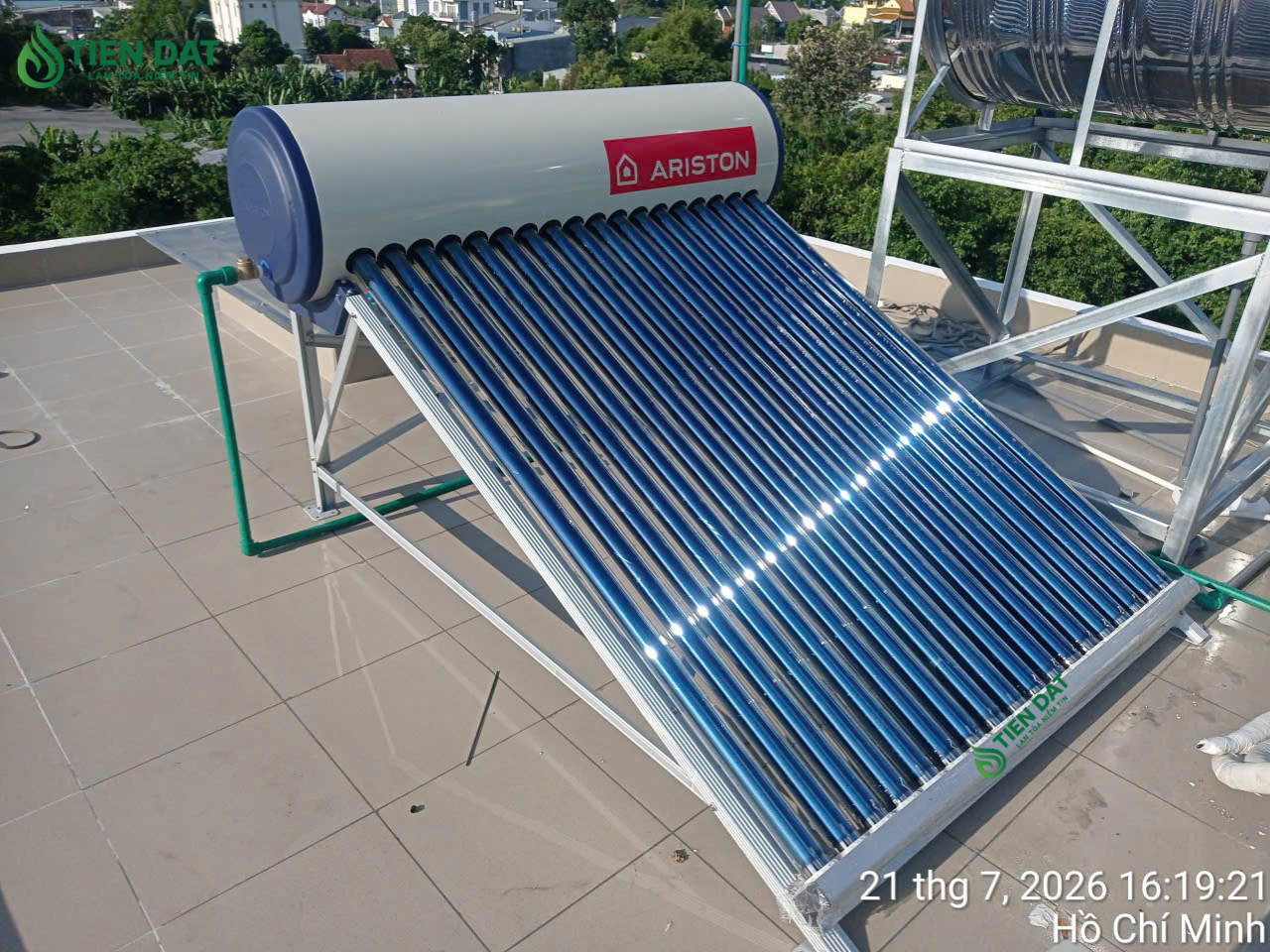 máy nước nóng năng lượng mặt trời ariston máy nước nóng năng lượng mặt trời ariston