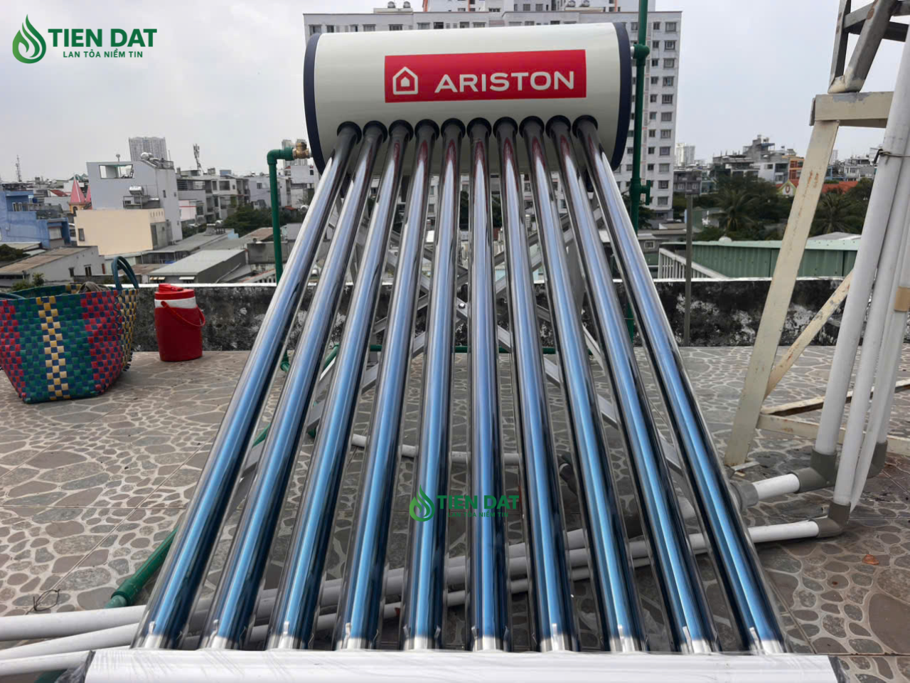 máy năng lượng mặt trời ariston máy năng lượng mặt trời ariston