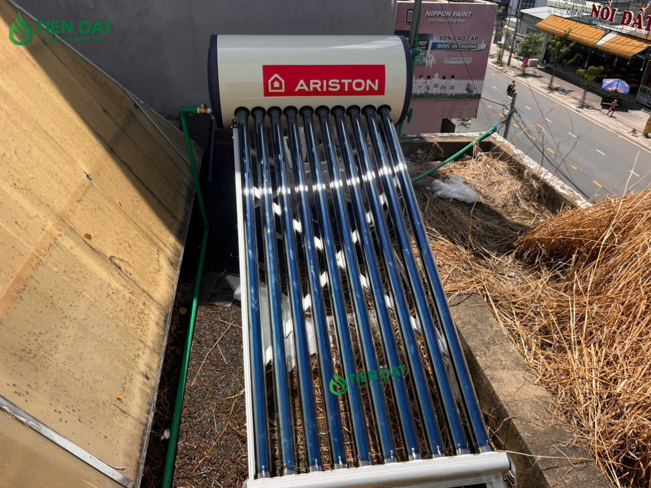 máy năng lượng mặt trời ariston máy năng lượng mặt trời ariston