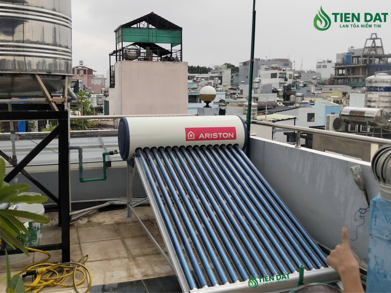 máy năng lượng mặt trời ariston máy năng lượng mặt trời ariston