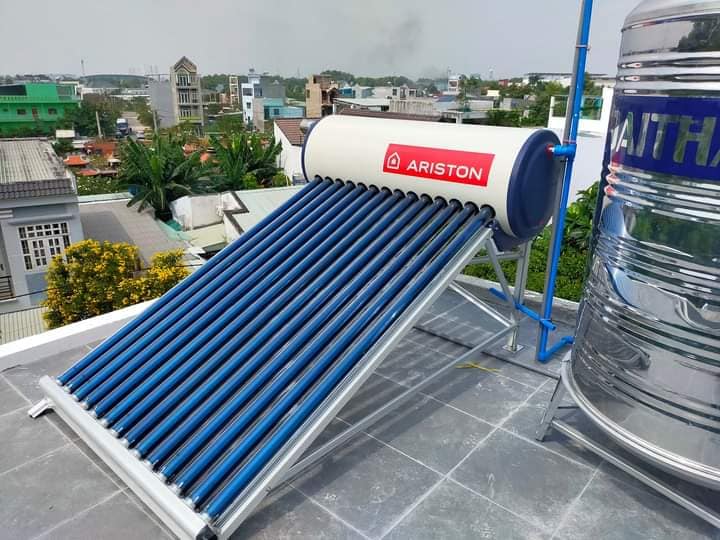 máy năng lượng mặt trời ariston máy năng lượng mặt trời ariston