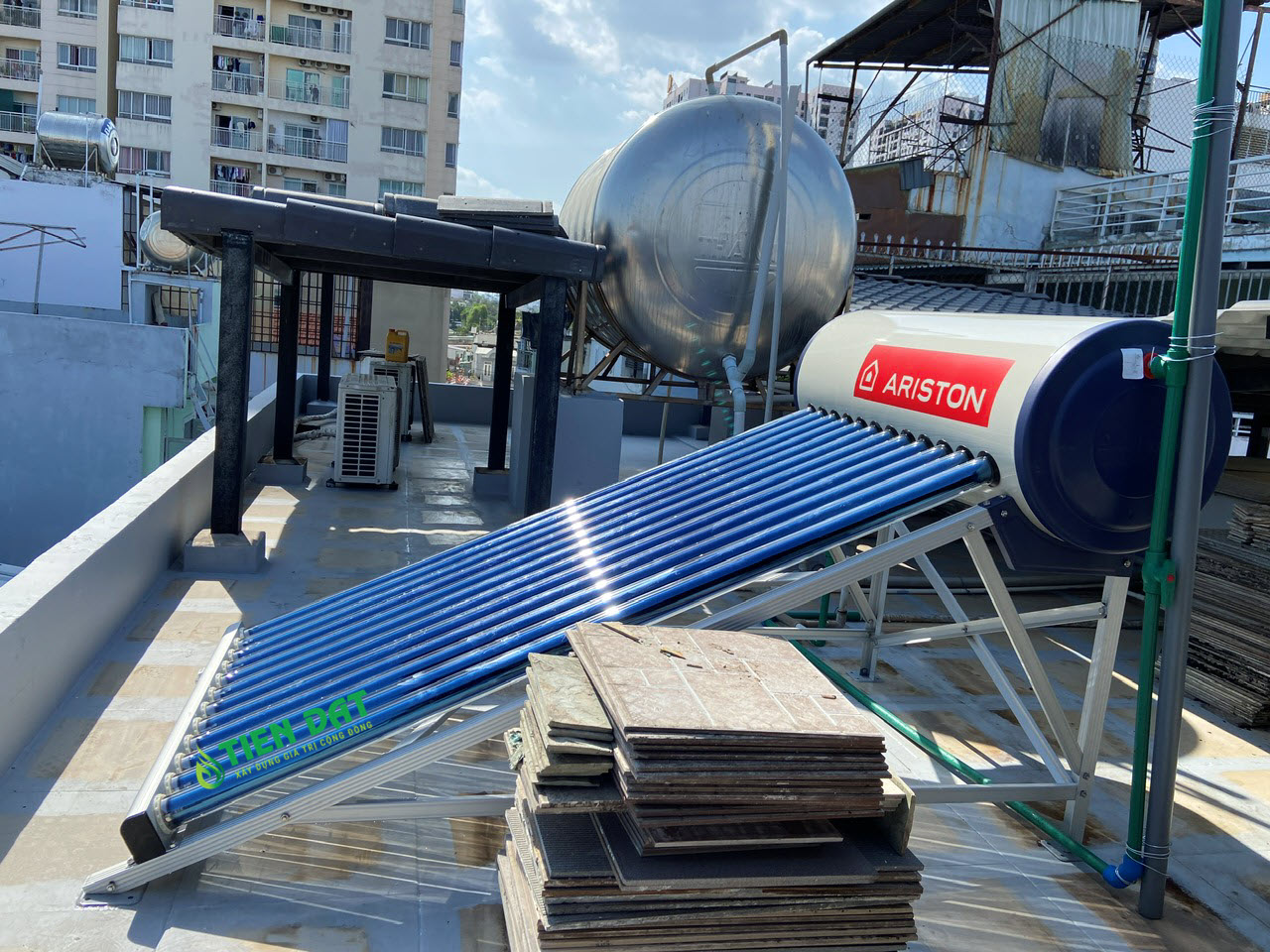 máy nước nóng Ariston không lên nguồn máy nước nóng Ariston không lên nguồn