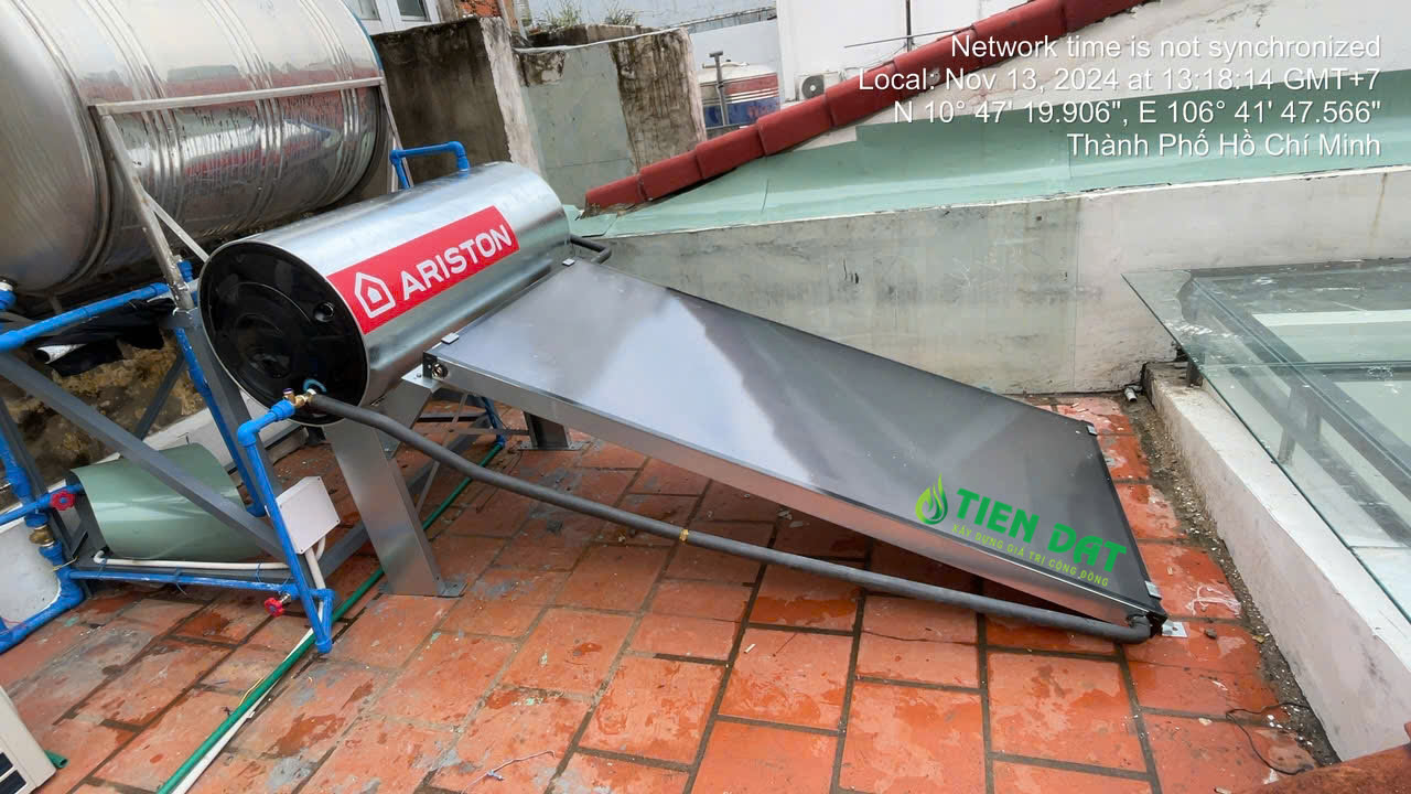 máy nước nóng lạnh năng lượng mặt trời Ariston máy nước nóng lạnh năng lượng mặt trời Ariston