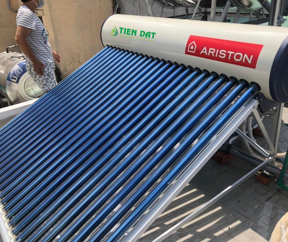 máy nước nóng năng lượng mặt trời ariston 300l máy nước nóng năng lượng mặt trời ariston 300l