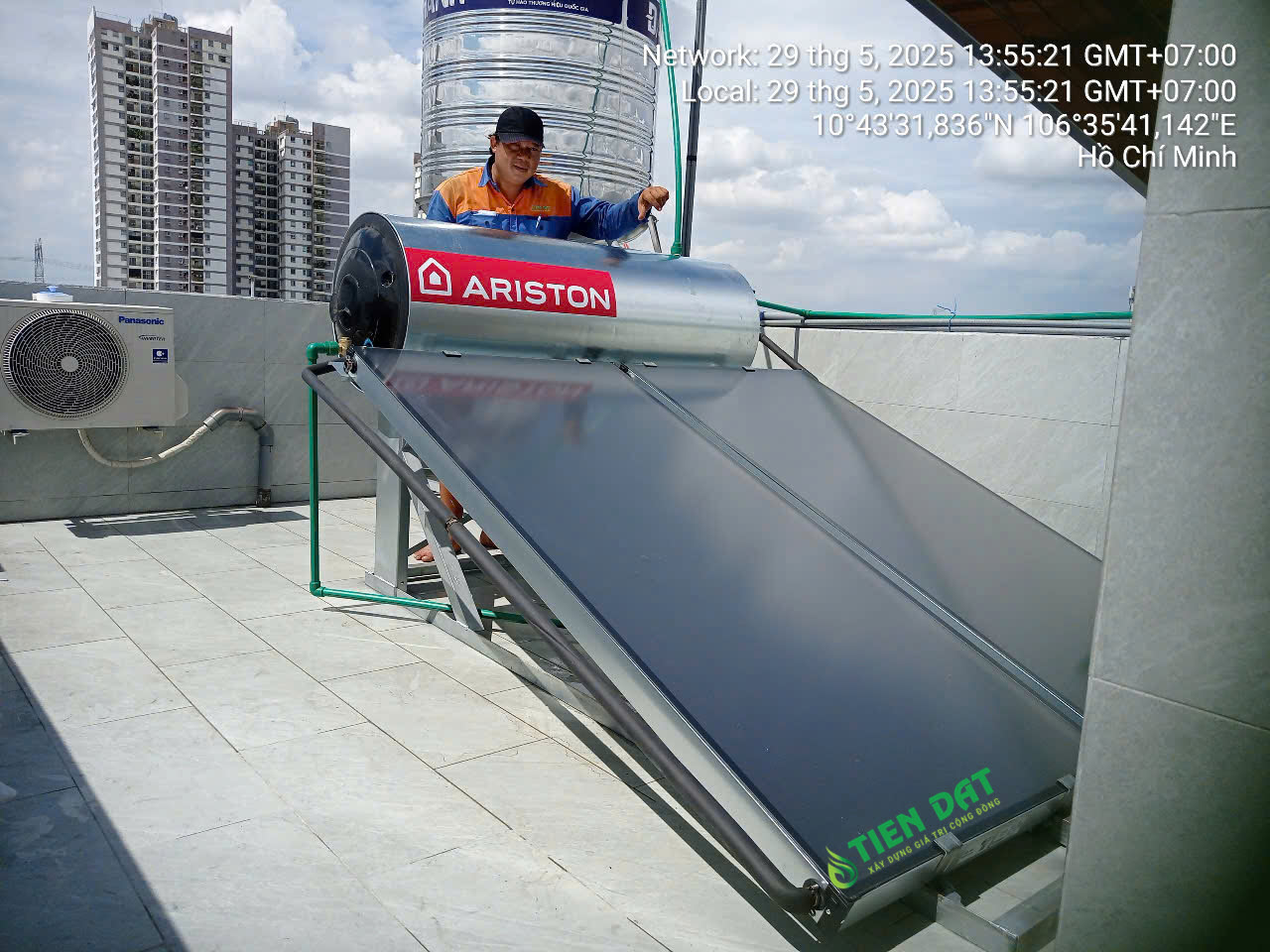 Đánh giá chi tiết máy nước nóng năng lượng mặt trời Ariston từ người dùng thực tế Đánh giá chi tiết máy nước nóng năng lượng mặt trời Ariston từ người dùng thực tế