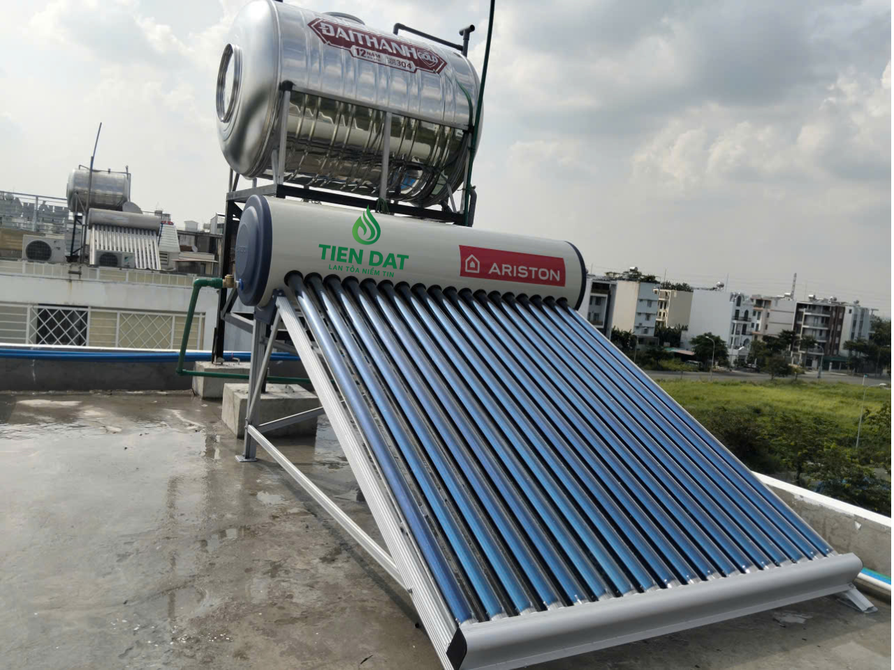 Tư vấn dung tích máy nước nóng năng lượng mặt trời Ariston phù hợp cho gia đình ở Tây Ninh Tư vấn dung tích máy nước nóng năng lượng mặt trời Ariston phù hợp cho gia đình ở Tây Ninh