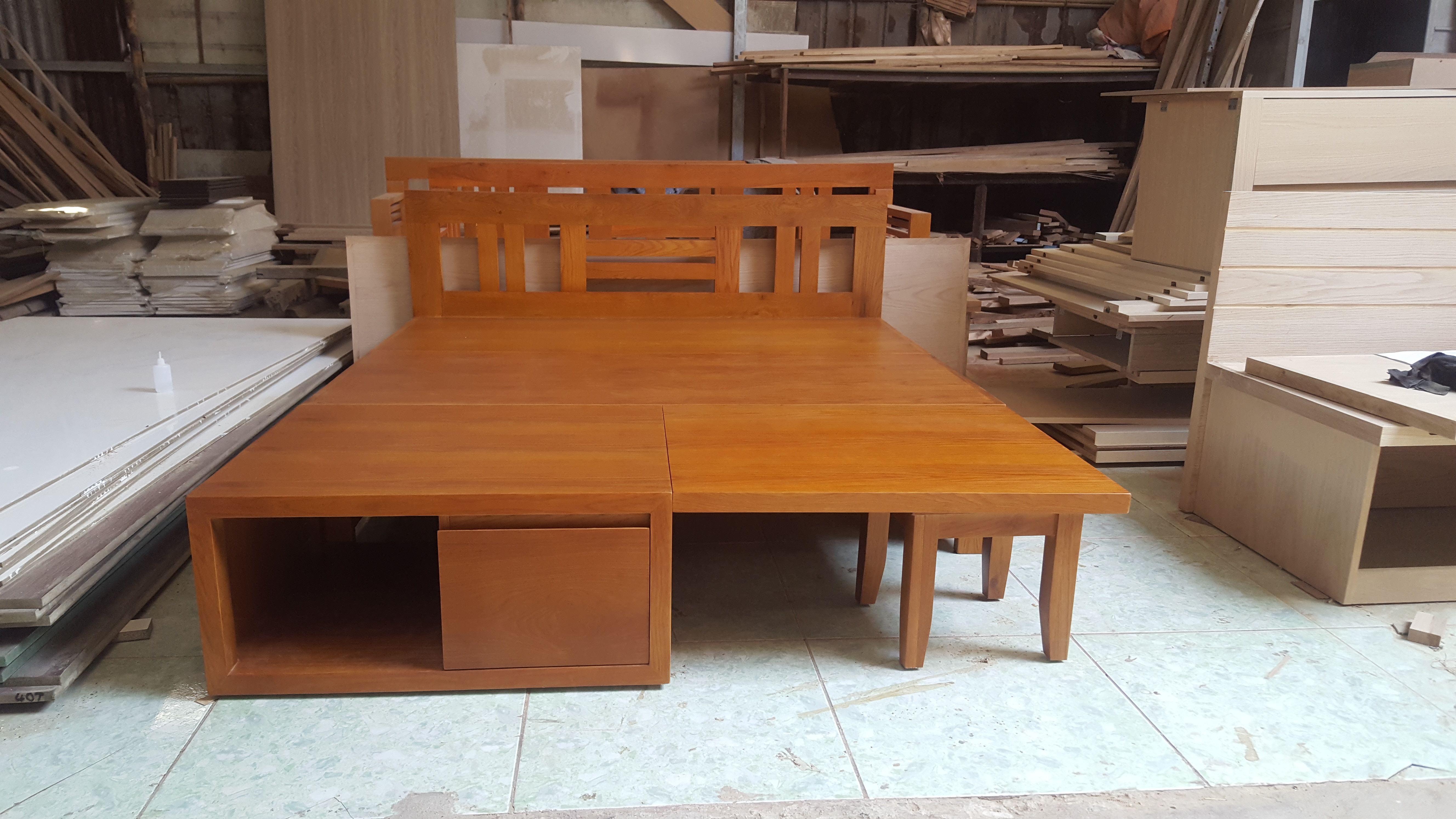 Bộ sản phẩm giường đa năng Bộ sản phẩm giường đa năng