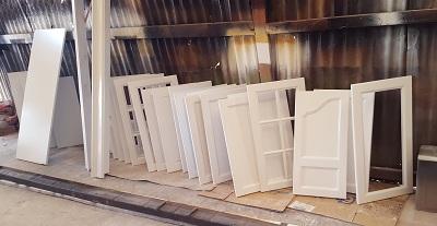 hoàn thiện sơn pu tủ bếp hoàn thiện sơn pu tủ bếp