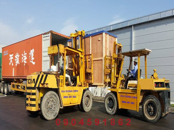 *, Cho thuê xe nâng 2.5 tấn - 18 tấn có tài xế, không dầu, mỡ theo ngày, tháng, năm