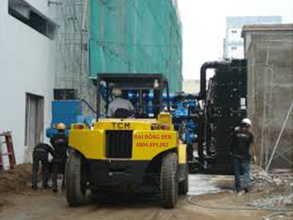 Cho thuê xe nâng có tài xế, dầu, mỡ theo ngày, tháng, năm