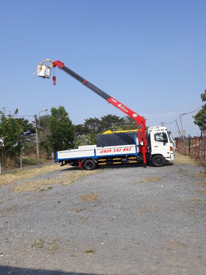 Chuyên cho thuê xe cẩu thùng 5 tấn tại Bình Dương Chuyên cho thuê xe cẩu thùng 5 tấn tại Bình Dương