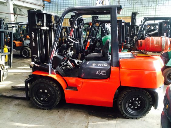 Cho thuê xe nâng hàng khu công nghiep viet hương Cho thuê xe nâng hàng khu công nghiep viet hương