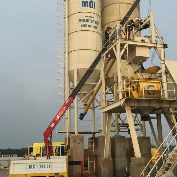 Cho thuê xe cẩu thùng Bình Dương giá rẻ, Dịch vụ cẩu tự hành